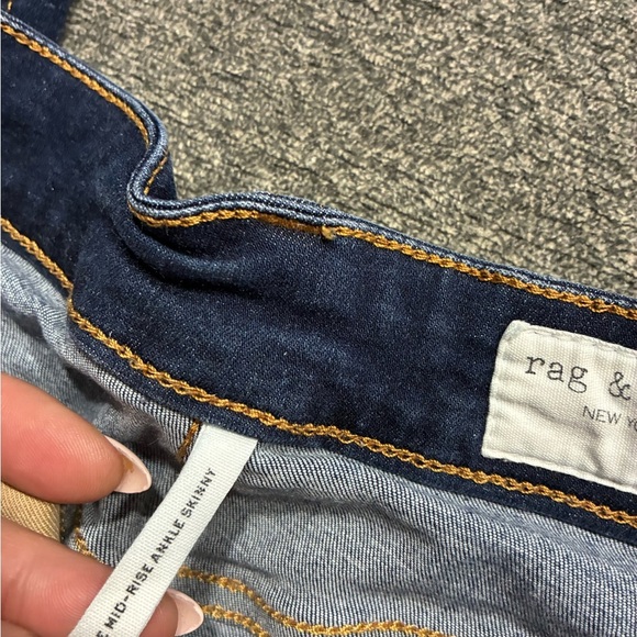 Rag & Bone Cate Mid Rise Ankle Skinny Jeans
Women's Size  Size 25 - Picture 4 of 6